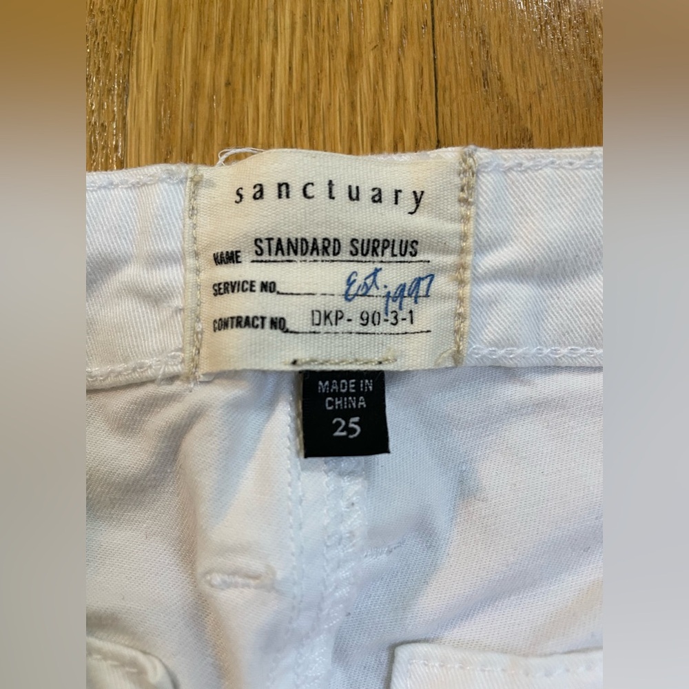 Women’s Sanctuary Peace White Cropped Straight Pants 25 ✨BRAND NEW✨ - Picture 7 of 9